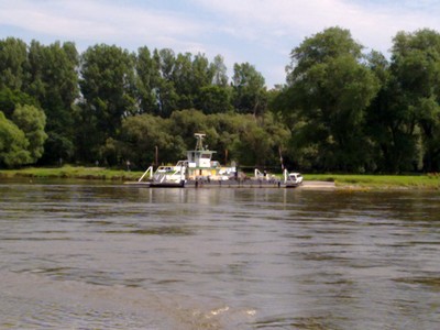 De pont over de Elbe