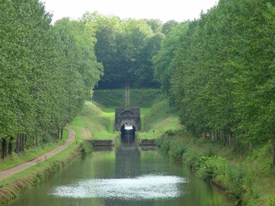 Kanaaltunnel bij Savoyeux
