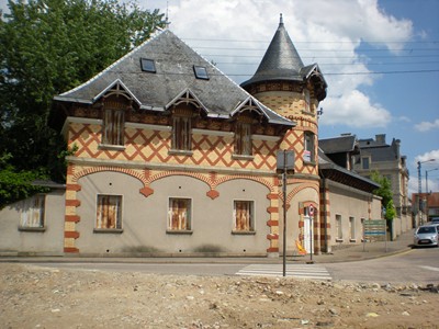 Charmes, Petit Ch&acirc;teau