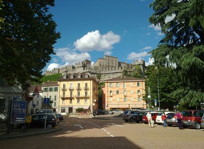 Een van de kastelen van Bellinzona, het Castelgrande