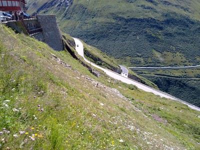 Bij Belvedere begint de echte afdaling van de Furka