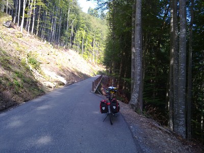 Omhoog naar de Große Scheidegg, maar eerst naar de waterval