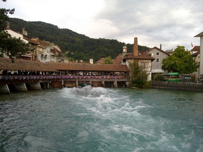 Houten brug over de Aare